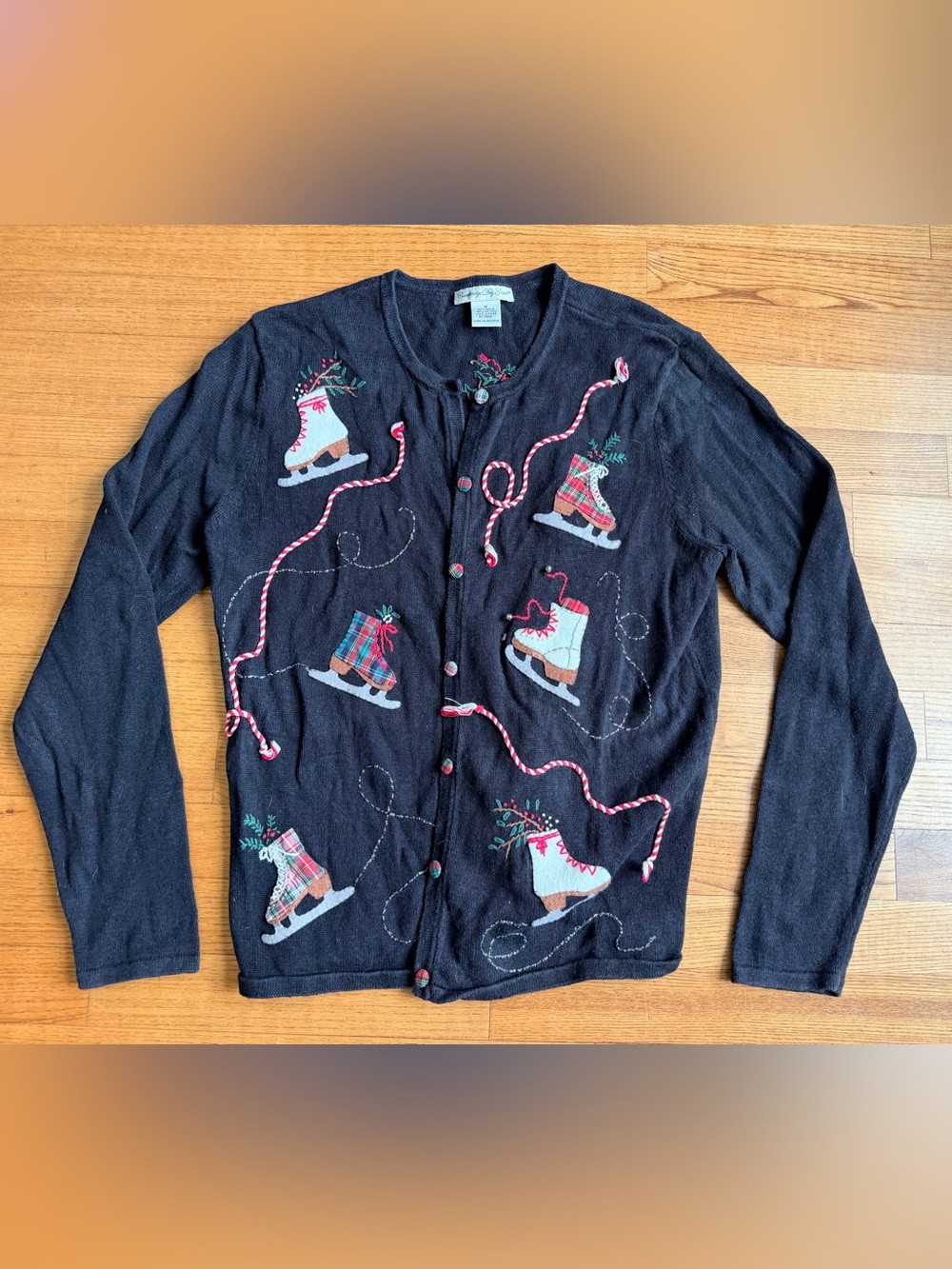 VTG Cambridge Dry Goods Ice Skate Cardi Sweater M Black Christmas Jingle Bells